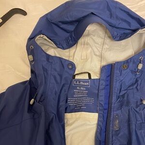 L.L. Bean Royal Blue Ladies Raincoat Jacket size XL Reg